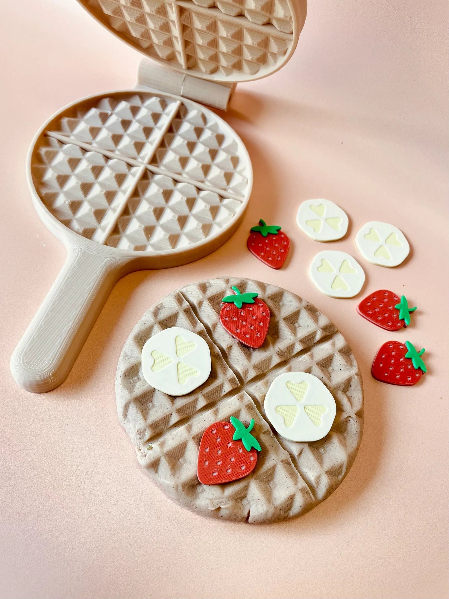 BEADIE BUG PLAY | ECO WAFFLE MAKING KIT by BEADIE BUG PLAY - The Playful Collective