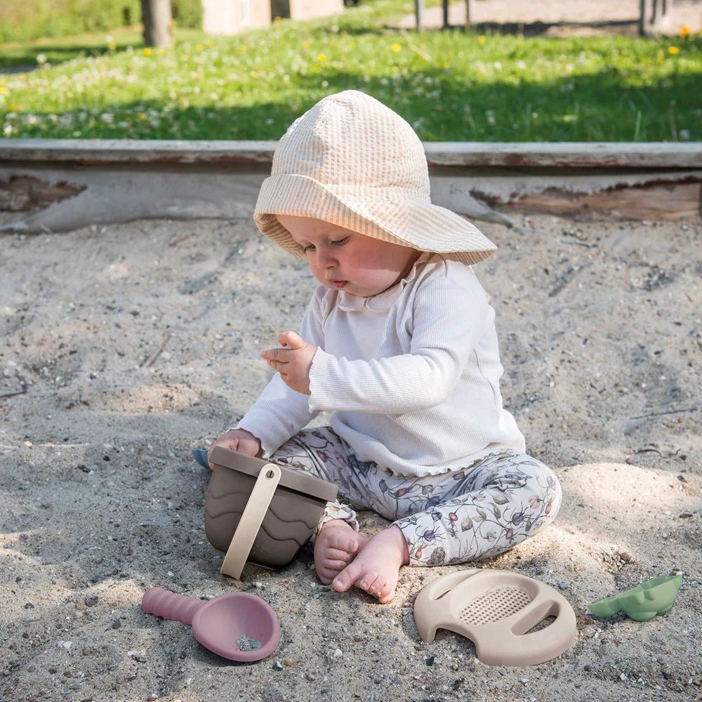 DANTOY | GREEN BEAN BUCKET SET by DANTOY - The Playful Collective