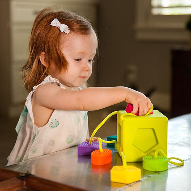 FAT BRAIN TOYS | OOMBEE CUBE by FAT BRAIN TOYS - The Playful Collective