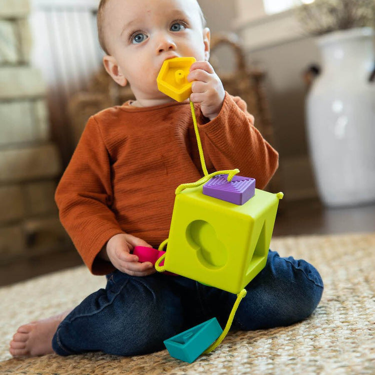 FAT BRAIN TOYS | OOMBEE CUBE by FAT BRAIN TOYS - The Playful Collective