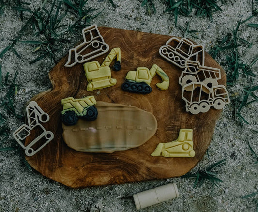KINFOLK PANTRY | CONSTRUCTION ECO CUTTER™ SET by KINFOLK PANTRY - The Playful Collective