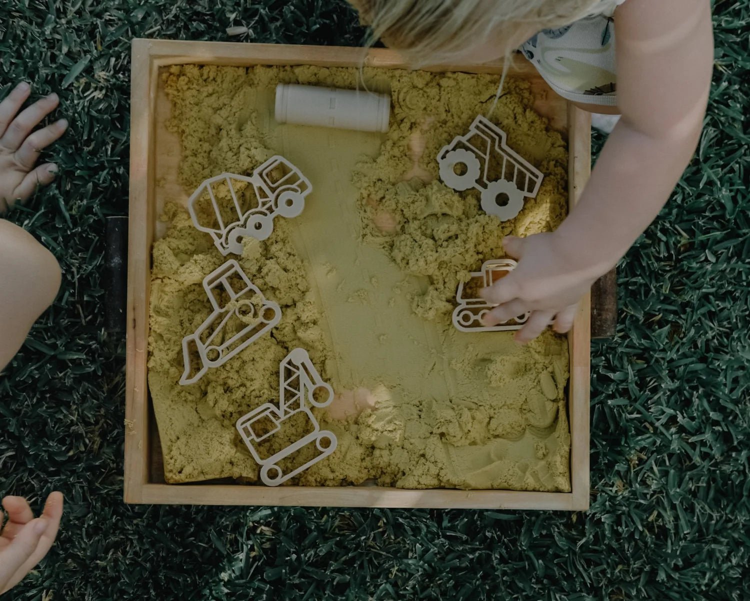KINFOLK PANTRY | CONSTRUCTION ECO CUTTER™ SET by KINFOLK PANTRY - The Playful Collective