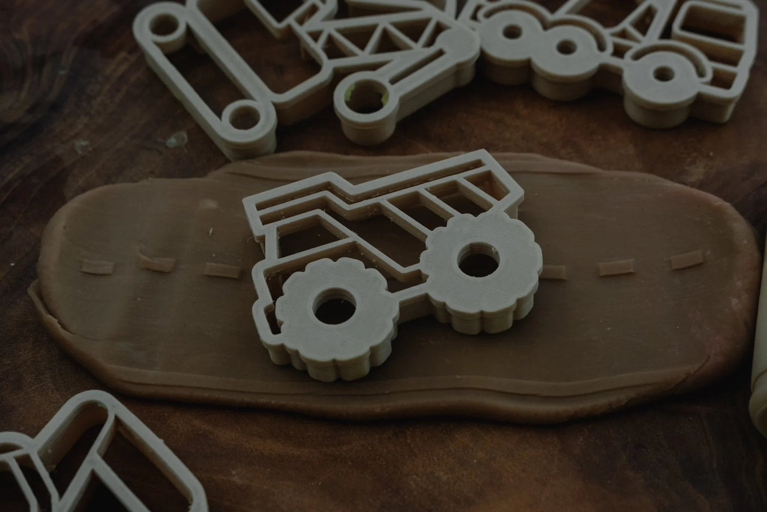 KINFOLK PANTRY | CONSTRUCTION ECO CUTTER™ SET by KINFOLK PANTRY - The Playful Collective