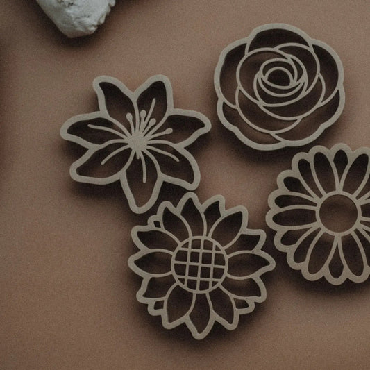 KINFOLK PANTRY | MINI FLOWER ECO CUTTER SET by KINFOLK PANTRY - The Playful Collective