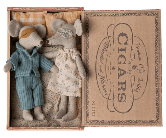 MAILEG | MUM AND DAD MICE IN CIGARBOX by MAILEG - The Playful Collective