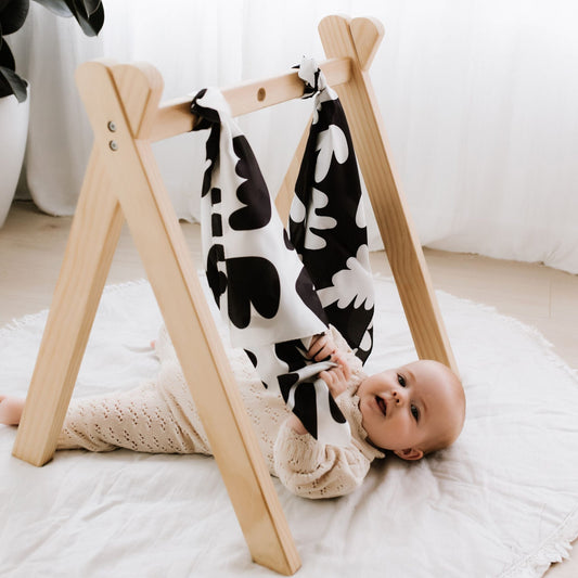 PLAY SILKIES | LITTLE ABSTRACT PLAY SILKS by PLAY SILKIES - The Playful Collective