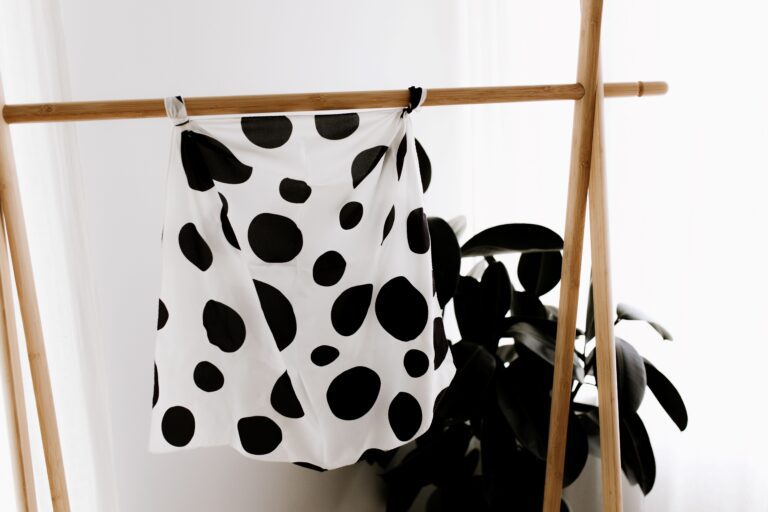 PLAY SILKIES | LITTLE DOTS PLAY SILKS by PLAY SILKIES - The Playful Collective