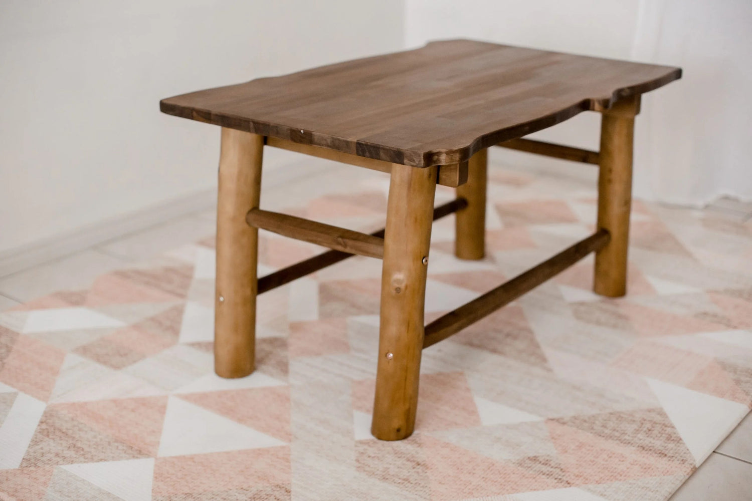 QTOYS | ACACIA (HARDWOOD) TREE TABLE AND 2 BENCH SEATS by QTOYS - The Playful Collective