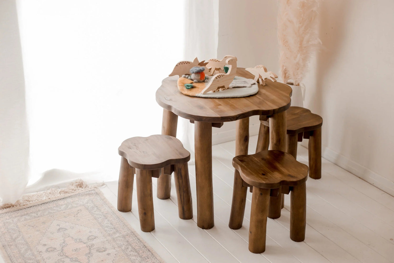 QTOYS | HARDWOOD TREE TABLE WITH 3 STOOLS by QTOYS - The Playful Collective