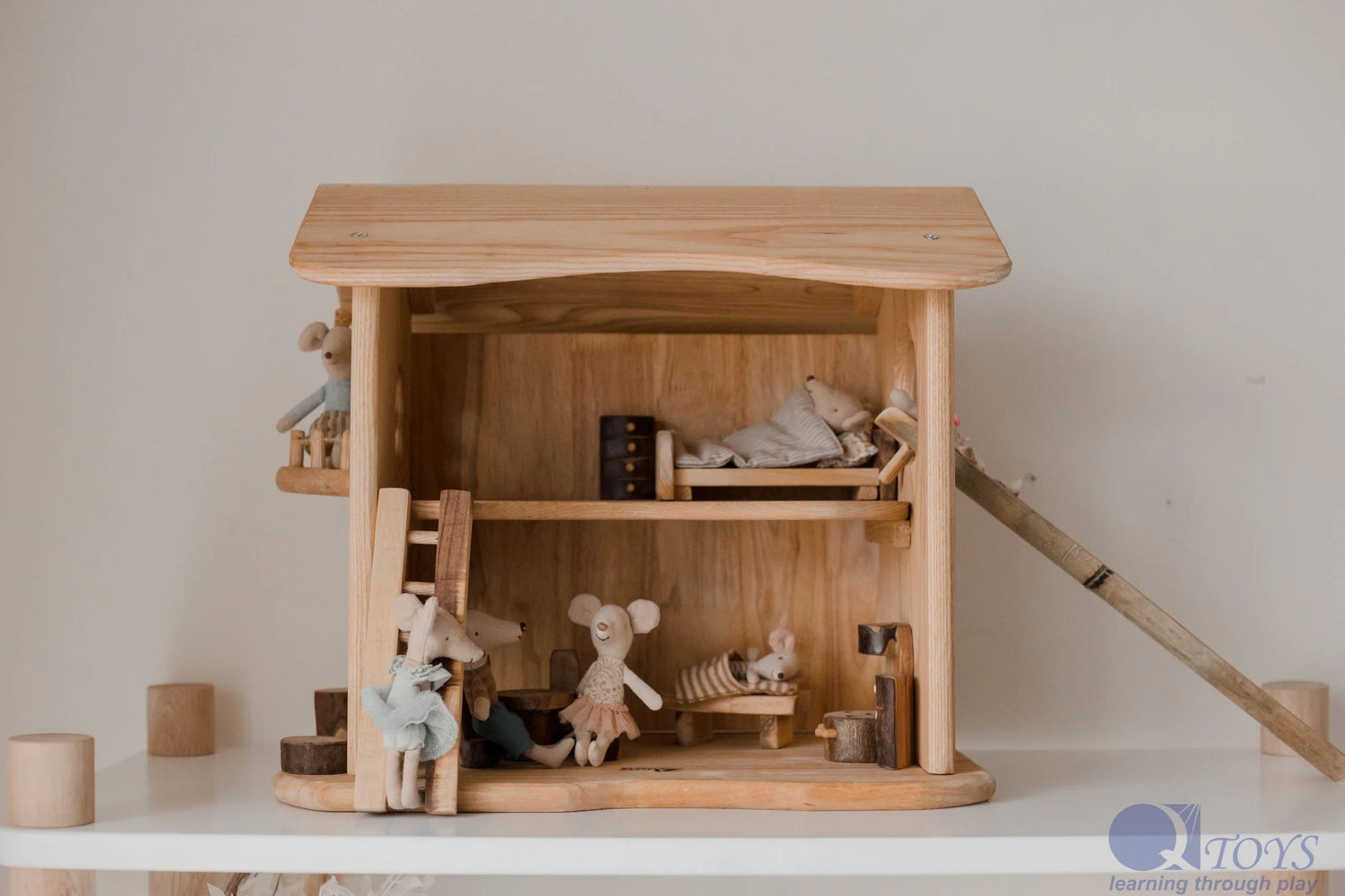 QTOYS | TWO STORY COTTAGE DOLL HOUSE by QTOYS - The Playful Collective