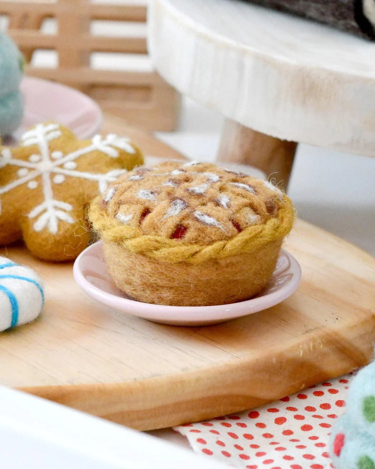 TARA TREASURES | FELT LATTICE APPLE PIE by TARA TREASURES - The Playful Collective