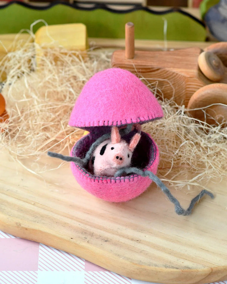 TARA TREASURES | FELT SURPRISE EGG WITH SPOTTED PIGLET INSIDE by TARA TREASURES - The Playful Collective