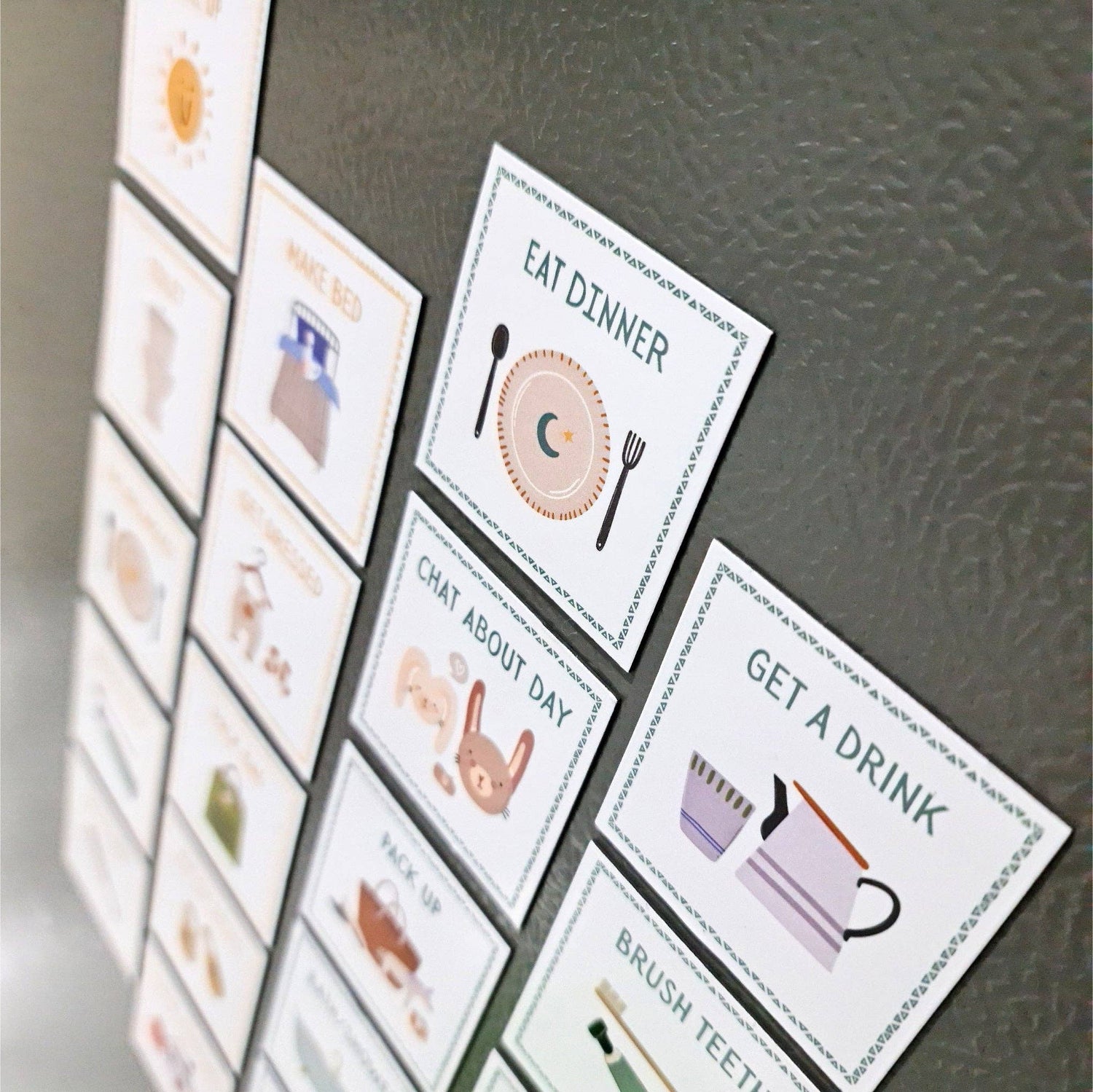 THE CREATIVE SPROUT | 20 MAGNETIC ROUTINE CARDS by THE CREATIVE SPROUT - The Playful Collective