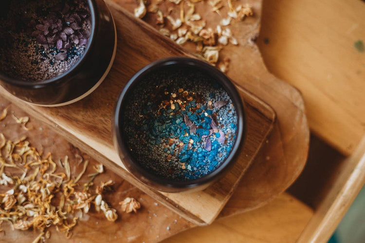 THE SALTWATER COLLECTIVE | BLUE LAGOON - MEDIUM SALTWATER FIZZ POTION BUBBLES - POTION PLAY INGREDIENT by THE SALTWATER COLLECTIVE - The Playful Collective