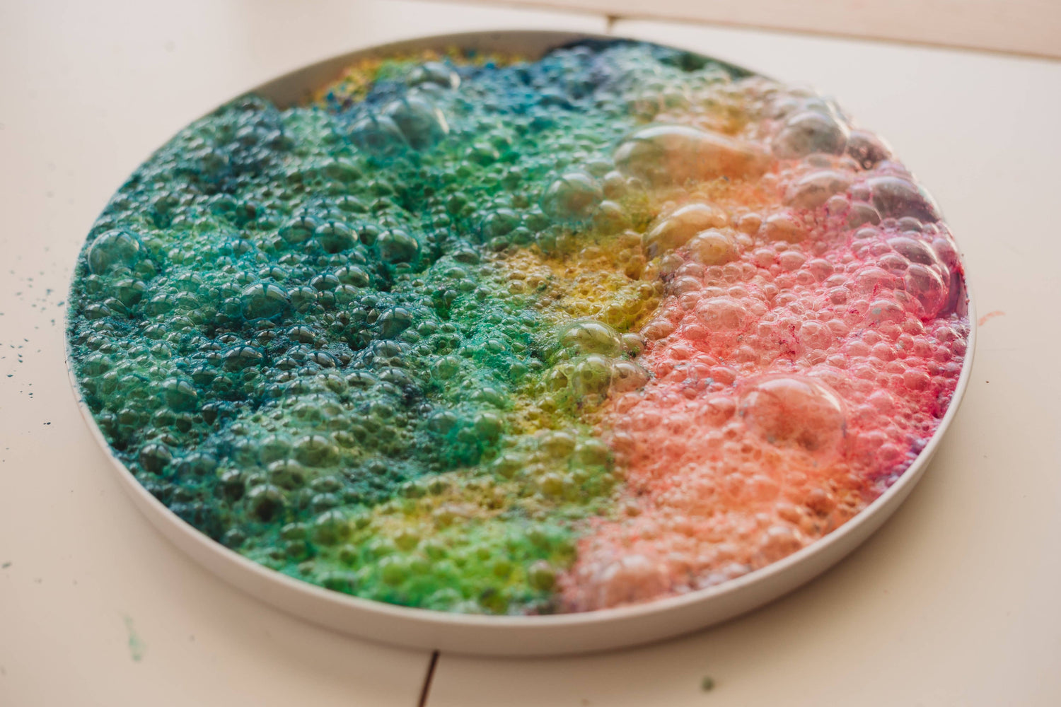 THE SALTWATER COLLECTIVE | RAINBOW - MEDIUM SALTWATER FIZZ POTION BUBBLES - POTION PLAY INGREDIENT by THE SALTWATER COLLECTIVE - The Playful Collective