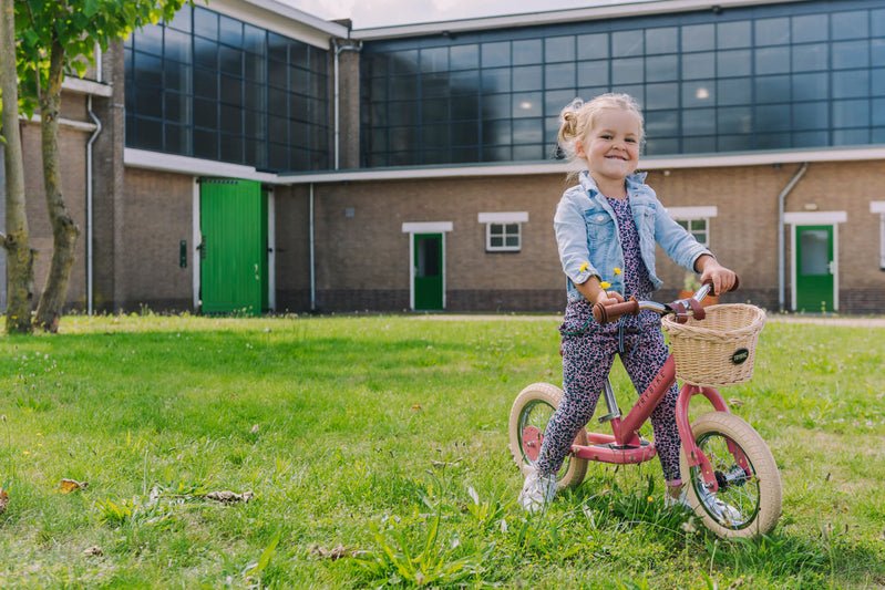 TRYBIKE | STEEL 2-IN-1 TRICYCLE & BALANCE BIKE - CREAM WITH HANDLEBAR BASKET *NEW - PRE-ORDER NOW!* by TRYBIKE - The Playful Collective