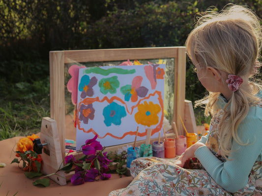 4 IN 1 TABLE EASEL by QTOYS - The Playful Collective