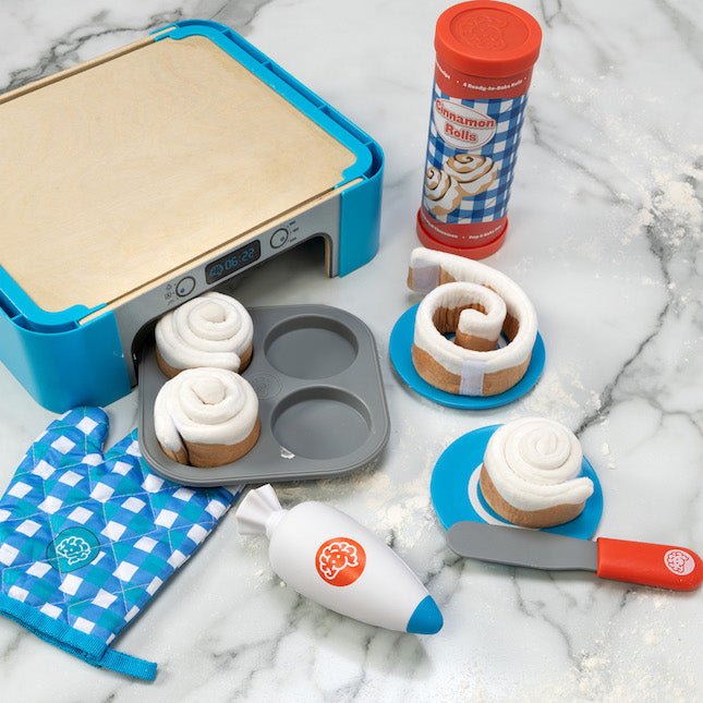 FAT BRAIN TOYS | PRETENDABLES CINNAMON ROLL SET by FAT BRAIN TOYS - The Playful Collective