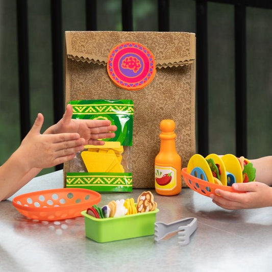FAT BRAIN TOYS | PRETENDABLES NACHO SET by FAT BRAIN TOYS - The Playful Collective