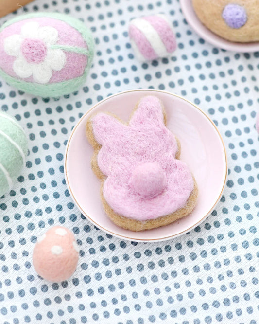 FELT PINK EASTER BUNNY COOKIE by TARA TREASURES - The Playful Collective