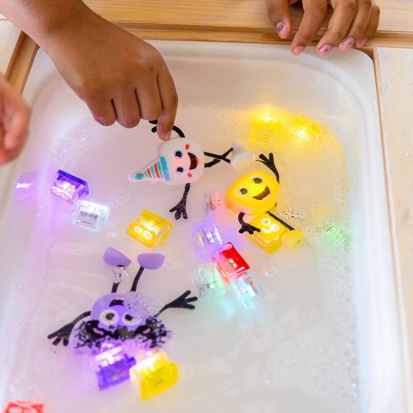 GLO PALS | *NEW DESIGN* LIGHT-UP SENSORY CUBES CHARACTER SET - PARTY PAL (MULTICOLOUR) by GLO PALS - The Playful Collective