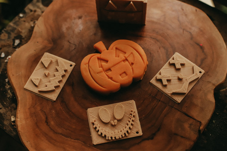 HALLOWEEN ECO PLAY BUNDLE by KINFOLK PANTRY - The Playful Collective