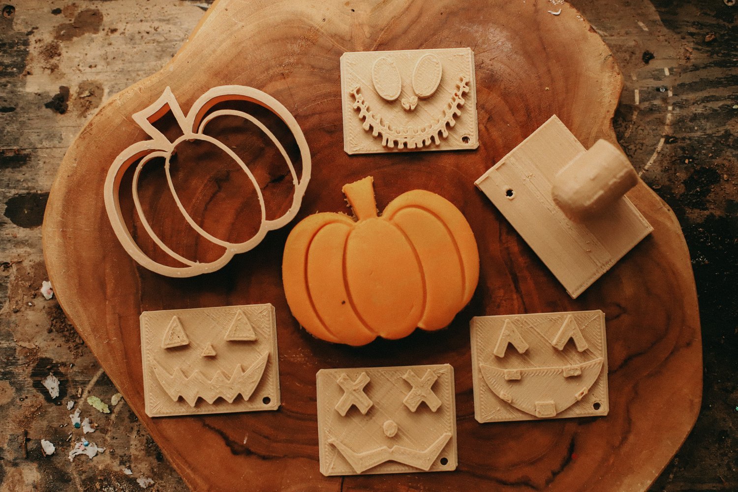 HALLOWEEN ECO PLAY BUNDLE by KINFOLK PANTRY - The Playful Collective