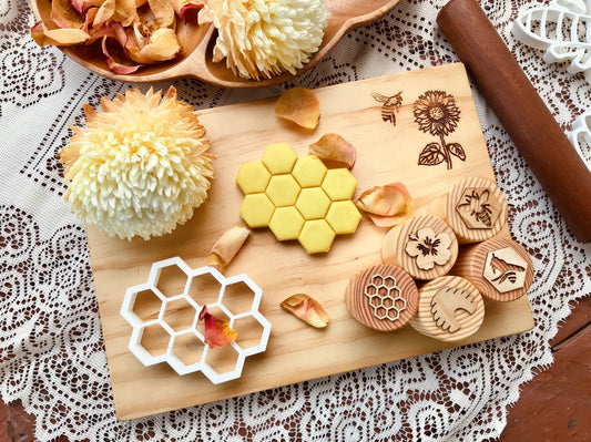 HONEYCOMB BIO CUTTER by BEADIE BUG PLAY - The Playful Collective