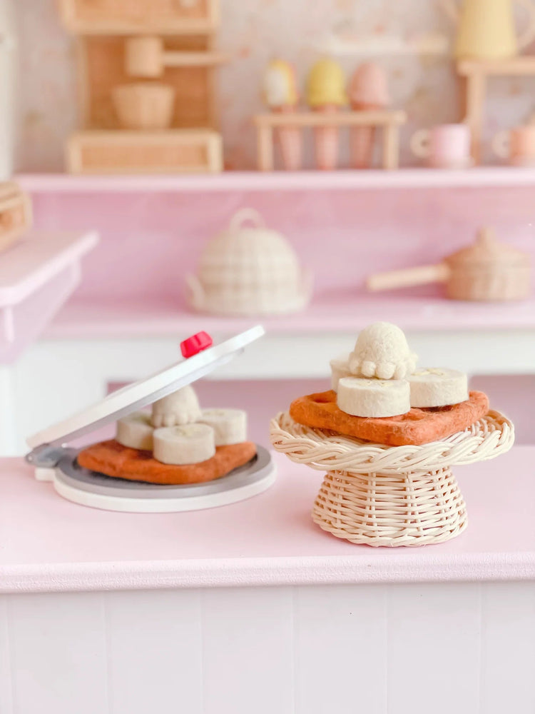 JUNI MOON | WAFFLES WITH BANANA, STRAWBERRIES & ICE CREAM SET (7 PIECE SET) by JUNI MOON - The Playful Collective