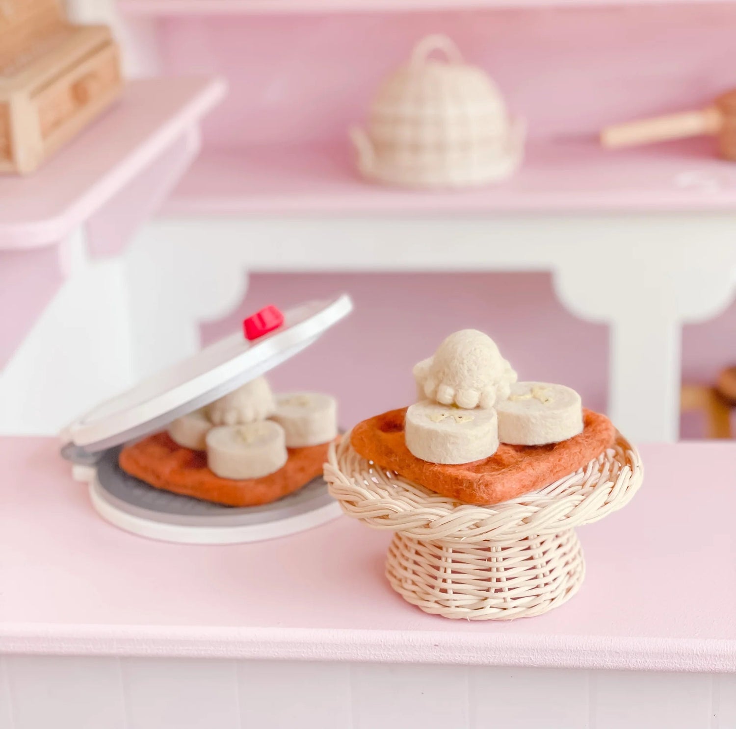 JUNI MOON | WAFFLES WITH BANANA, STRAWBERRIES & ICE CREAM SET (7 PIECE SET) by JUNI MOON - The Playful Collective