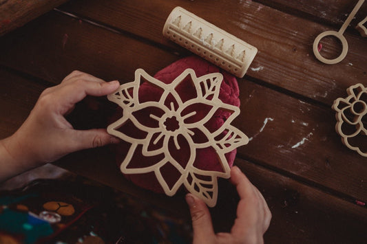 KINFOLK PANTRY | POINSETTA - CHRISTMAS FLOWER ECO CUTTER™ by KINFOLK PANTRY - The Playful Collective