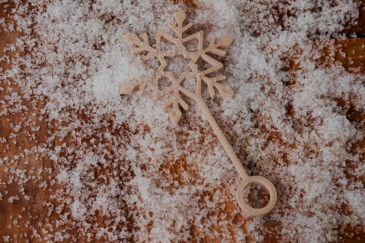 KINFOLK PANTRY | SNOWFLAKE ECO BUBBLE WAND by KINFOLK PANTRY - The Playful Collective