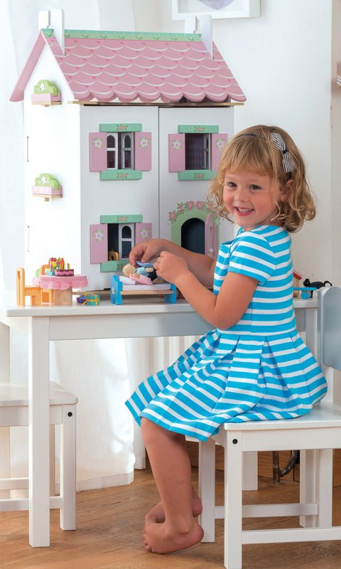 LE TOY VAN | DAISYLANE SWEETHEART COTTAGE WITH FURNITURE by LE TOY VAN - The Playful Collective