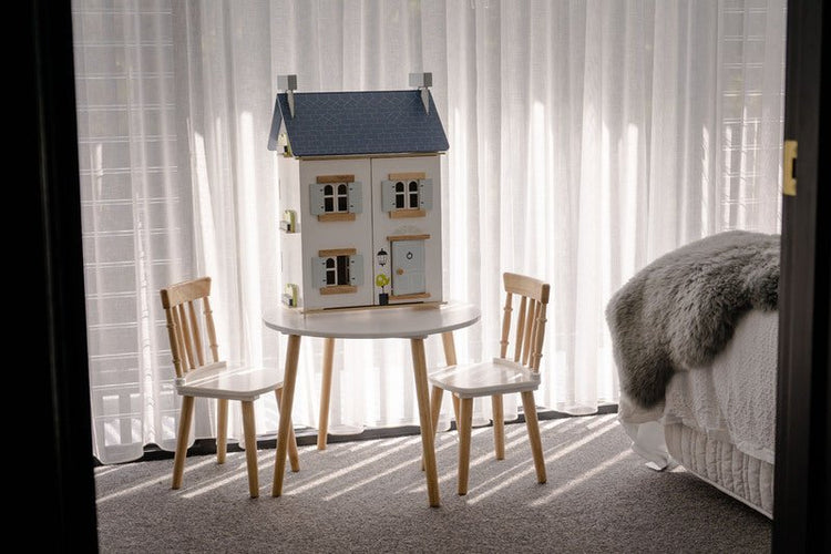 LE TOY VAN | HONEYBAKE SPINDLE TABLE & 2 CHAIRS by LE TOY VAN - The Playful Collective