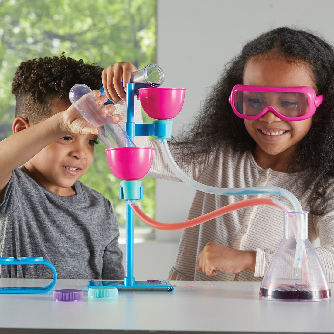 Science Learning Lab Set Primary Science Deluxe Lab Set by Learning Resources | The Playful ...