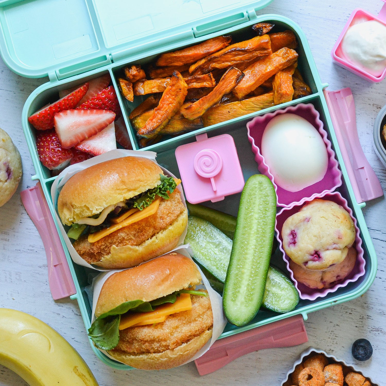 LITTLE LUNCHBOX CO BENTO THREE+ Coal by LITTLE LUNCHBOX CO - The Playful Collective