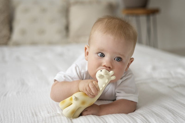 NATURAL RUBBER BABY RATTLE & BATH TOY - GIRAFFE by TIKIRI - The Playful Collective