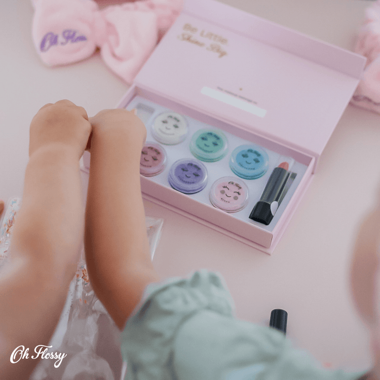 OH FLOSSY DELUXE MAKEUP SET by OH FLOSSY - The Playful Collective