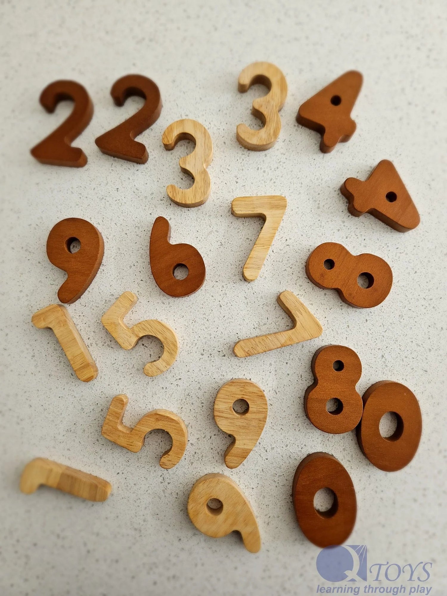 QTOYS | TWO-TONED NUMBERS - 20 PIECE SET by QTOYS - The Playful Collective