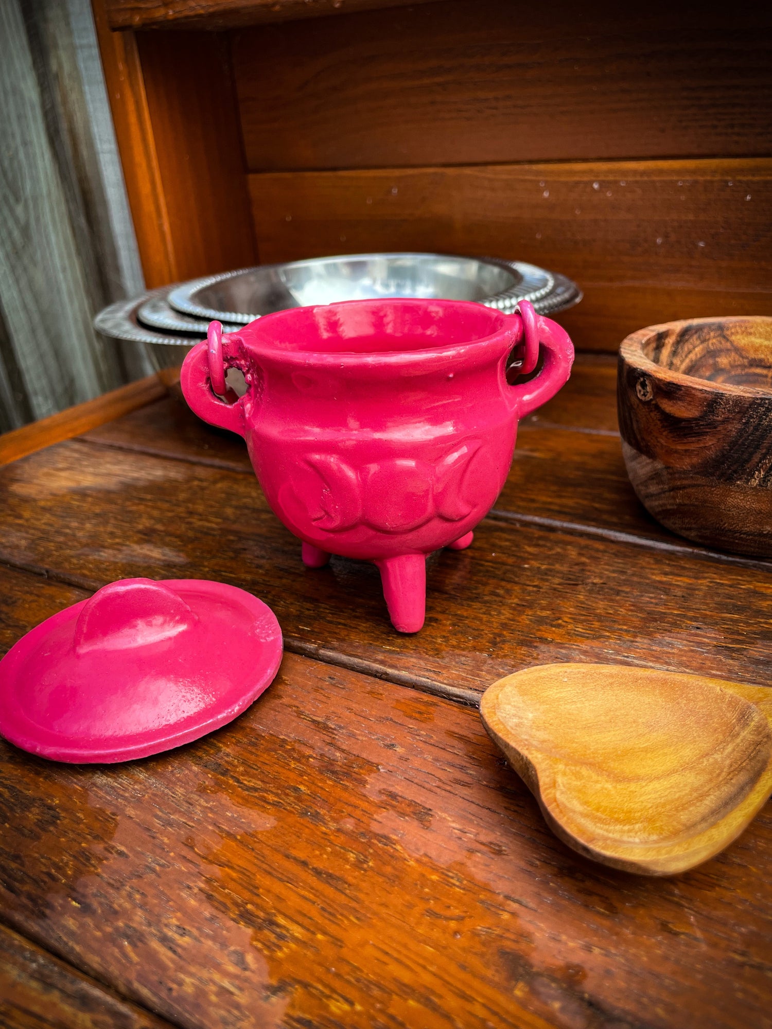 THE PLAYFUL COLLECTIVE | MINI TRIPLE MOON CAST IRON CAULDRON - PINK by THE PLAYFUL COLLECTIVE - The Playful Collective