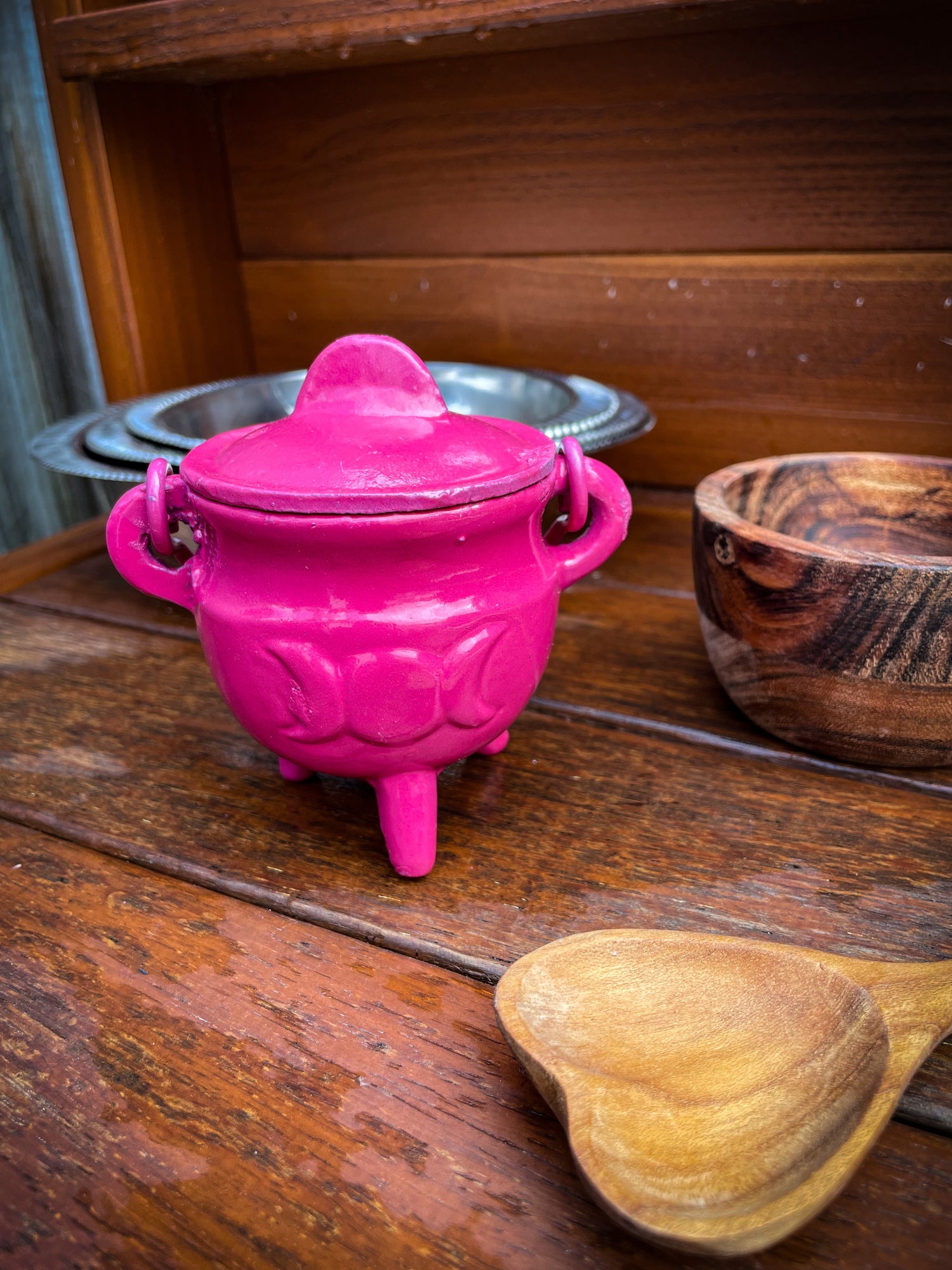 THE PLAYFUL COLLECTIVE | MINI TRIPLE MOON CAST IRON CAULDRON - PINK by THE PLAYFUL COLLECTIVE - The Playful Collective