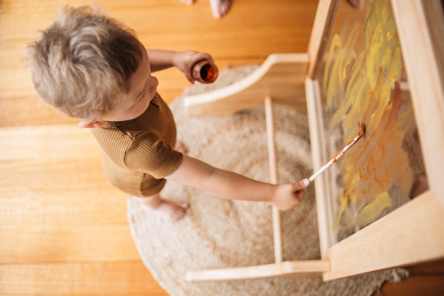 TODDLER PERSPEX EASEL by QTOYS - The Playful Collective